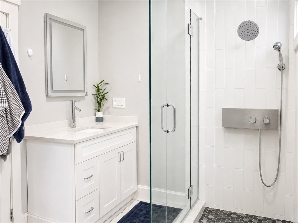 9 Woodward Park St #1, Boston, MA Photo #7