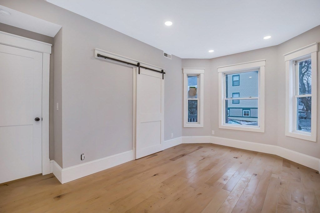 9 Woodward Park St #1, Boston, MA Photo #16