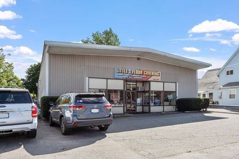 Photo of 359 Summer St, Fitchburg, MA 01420 (MLS # 73481406)