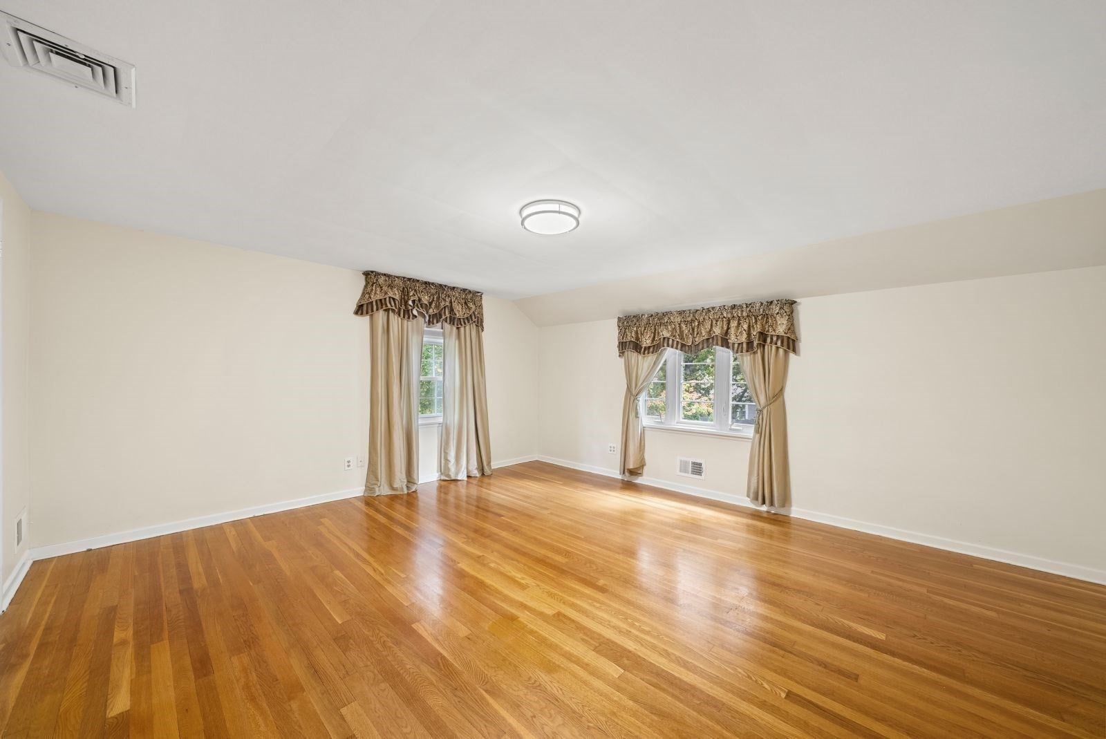 560 Worcester St, Wellesley, MA, 560 Worcester St, Wellesley, MA Photo #25