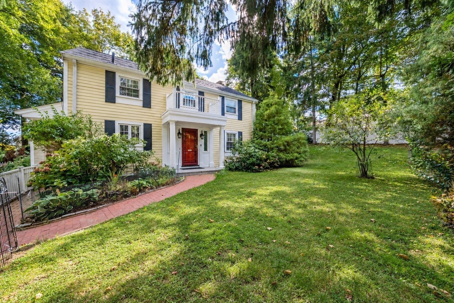 560 Worcester St, Wellesley, MA, 560 Worcester St, Wellesley, MA Photo #1