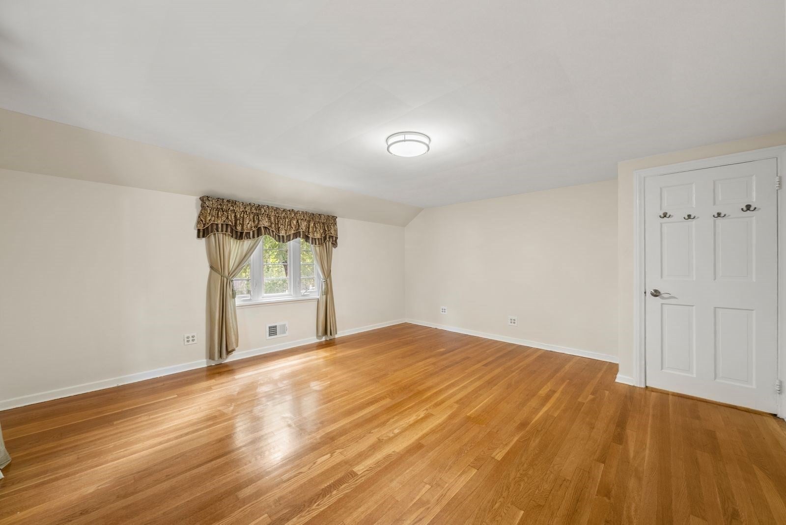 560 Worcester St, Wellesley, MA, 560 Worcester St, Wellesley, MA Photo #27