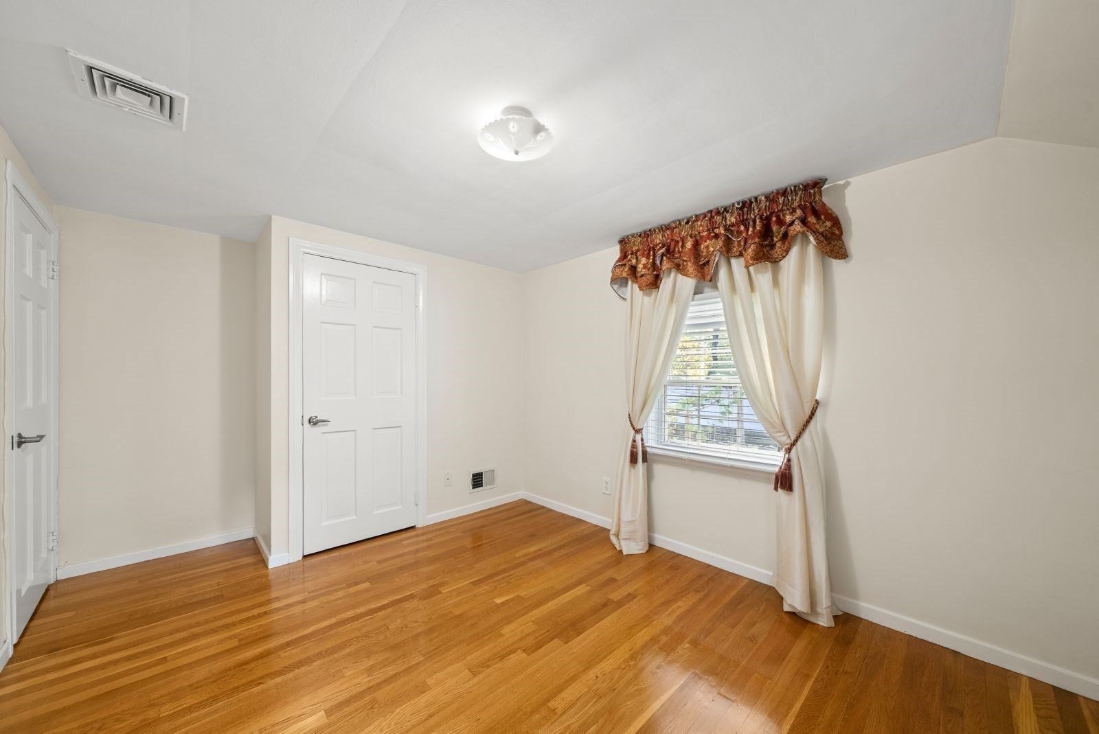 560 Worcester St, Wellesley, MA, 560 Worcester St, Wellesley, MA Photo #30