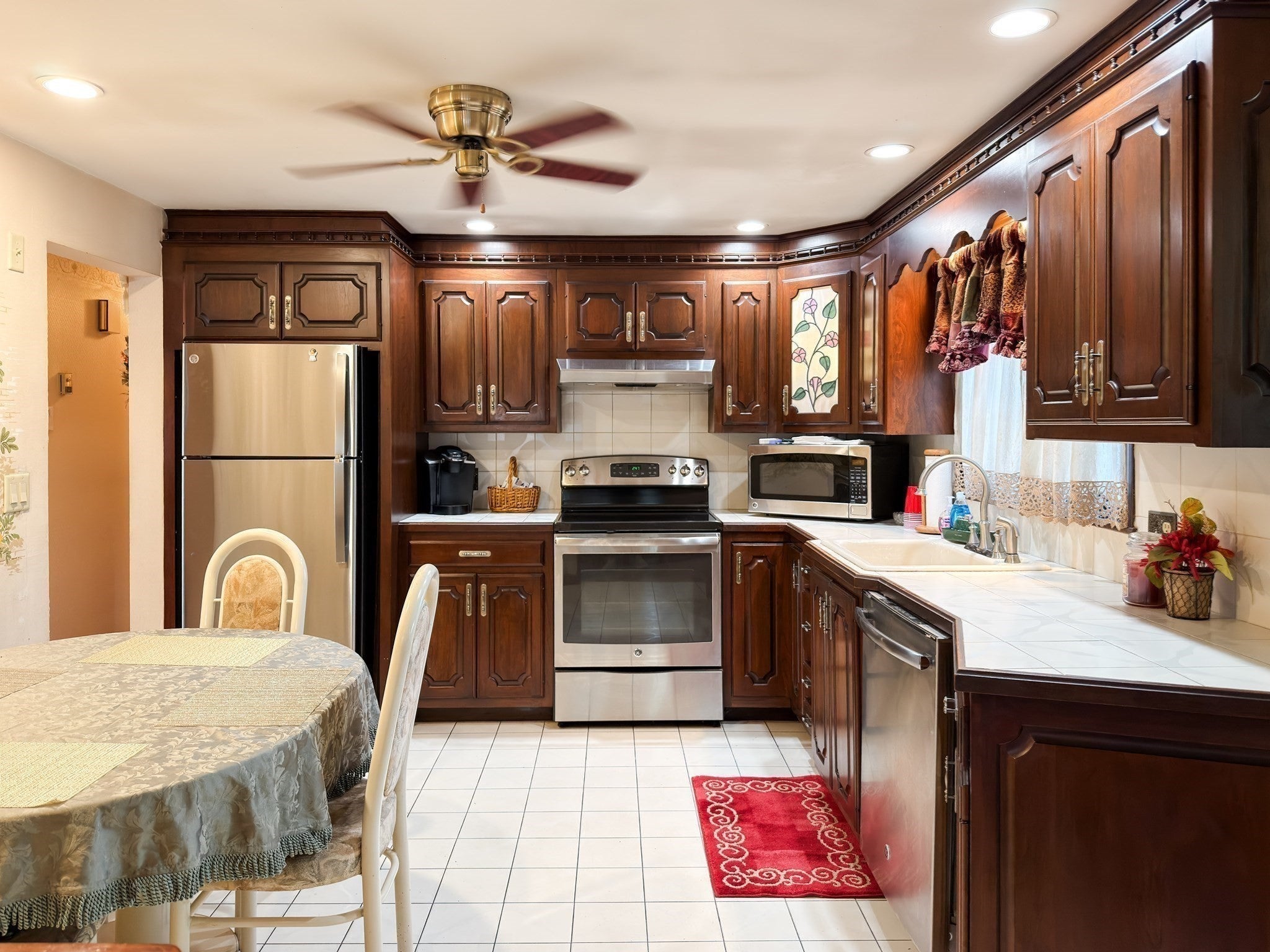 38 Amelia Pl, Revere, MA, 38 Amelia Pl, Revere, MA Photo #9