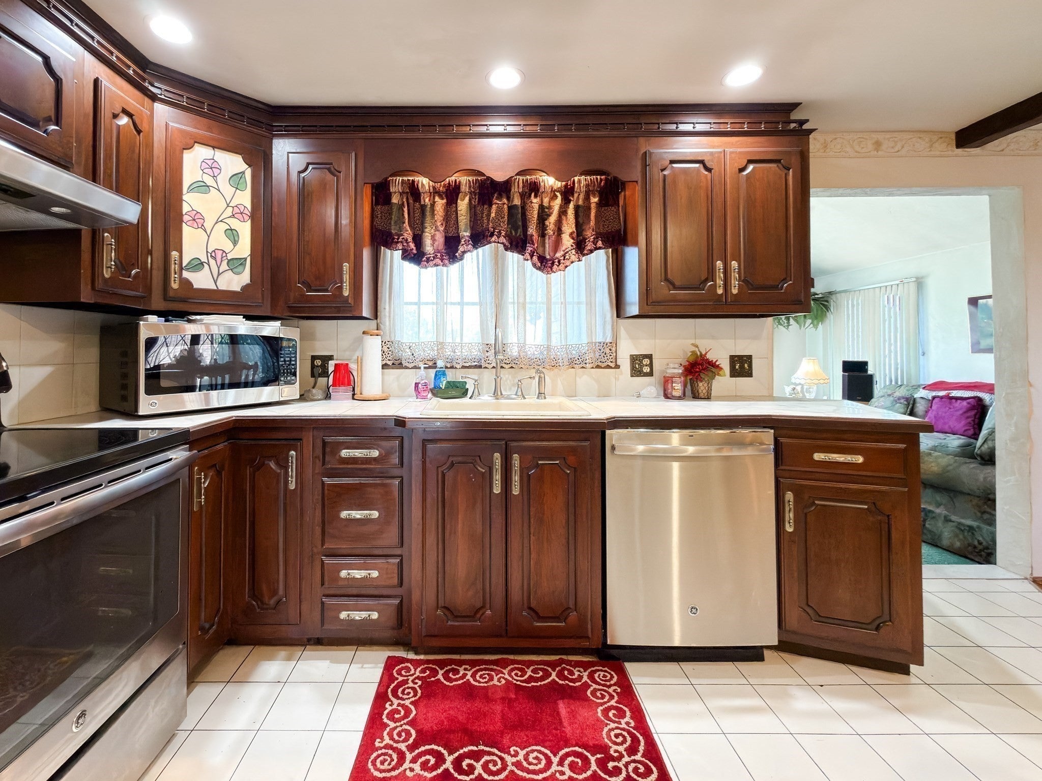 38 Amelia Pl, Revere, MA, 38 Amelia Pl, Revere, MA Photo #10