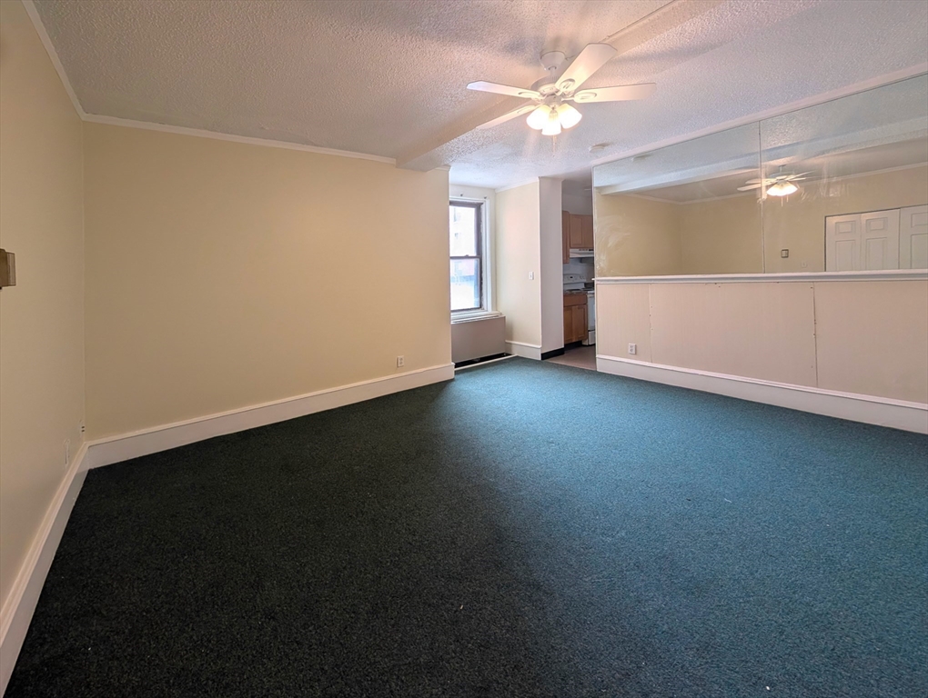 140 Chestnut St 207
