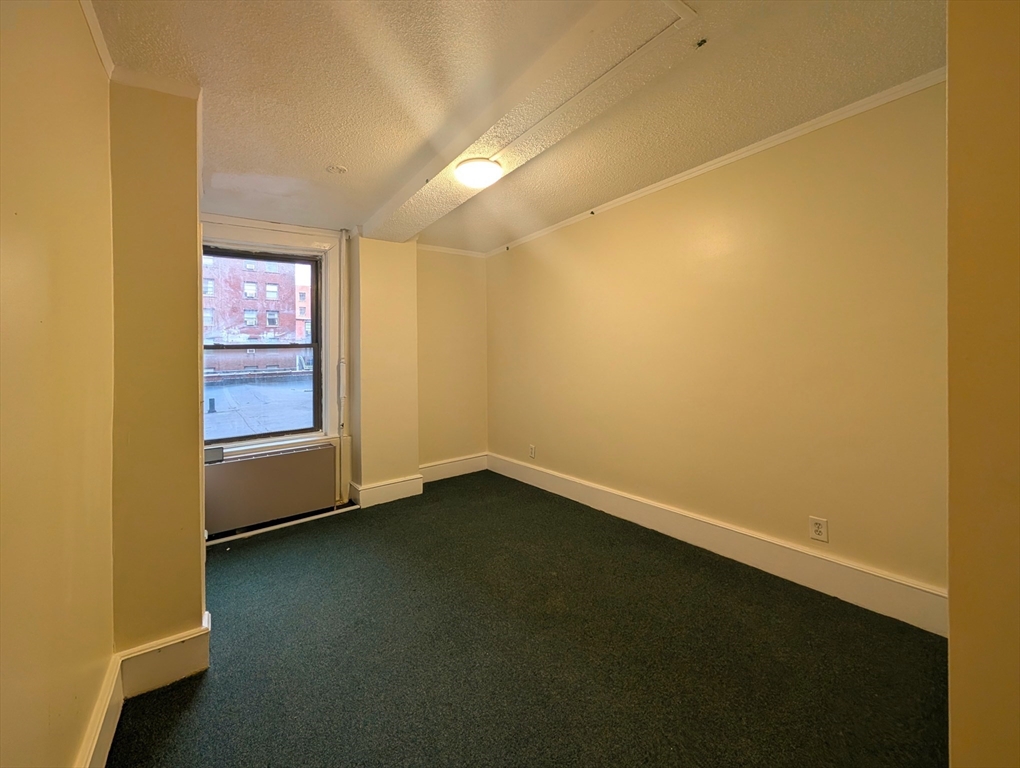 140 Chestnut St #207, Springfield, MA Photo #10