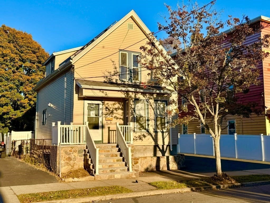 Photo of 121 Empire St, Lynn, MA
