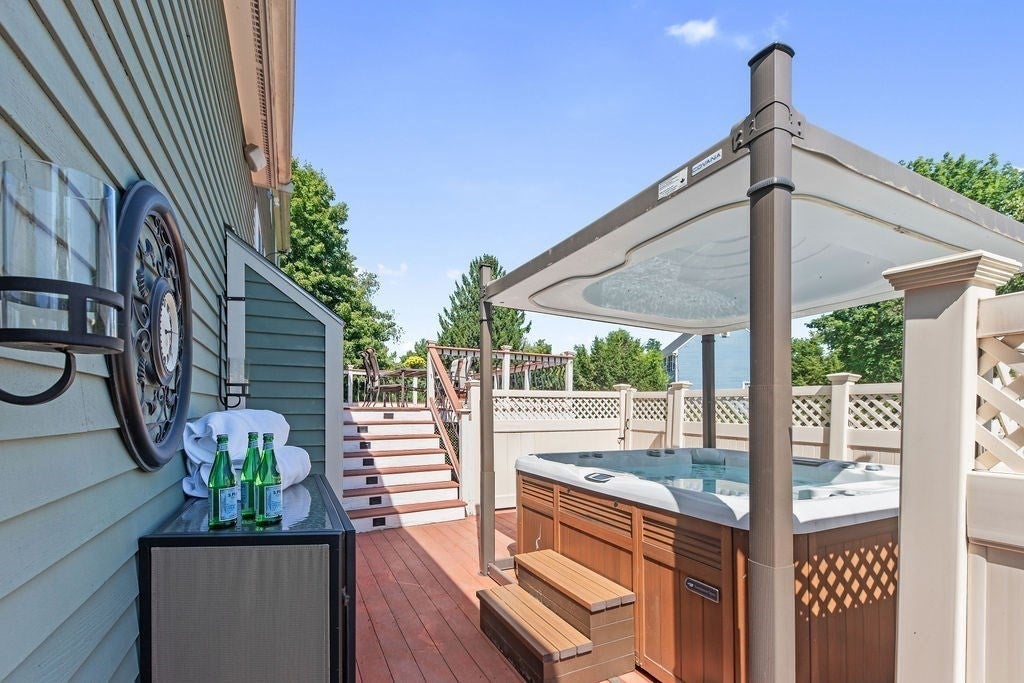 264 Bay Rd, Easton, MA Photo #2