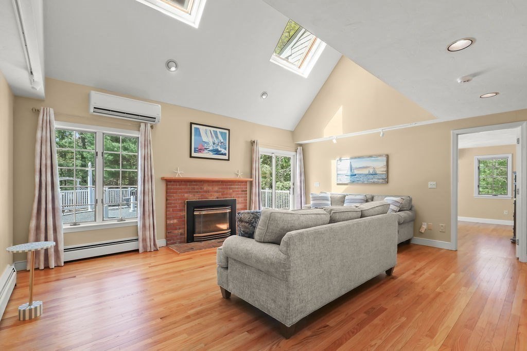 34 Marla Ln