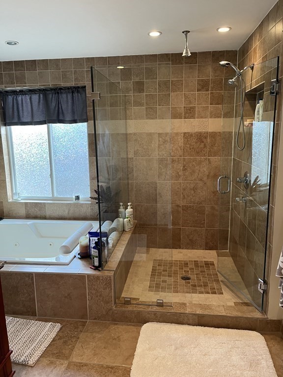 Brookline, Massachusetts 02446, United States, 6 Bedrooms Bedrooms, ,6 BathroomsBathrooms,Residential,Active,91392