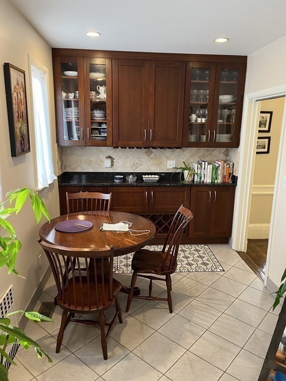 Brookline, Massachusetts 02446, United States, 6 Bedrooms Bedrooms, ,6 BathroomsBathrooms,Residential,Active,91392