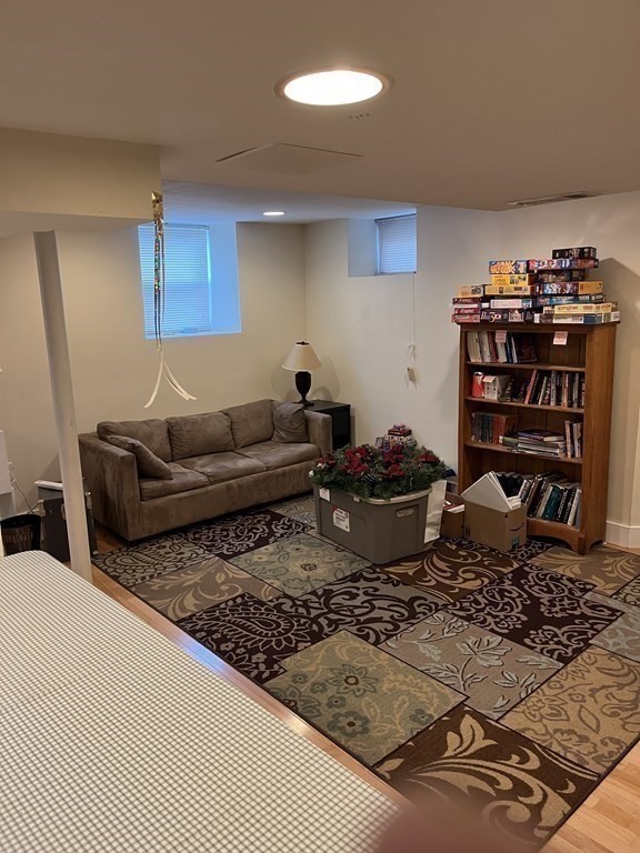 Brookline, Massachusetts 02446, United States, 6 Bedrooms Bedrooms, ,6 BathroomsBathrooms,Residential,Active,91392