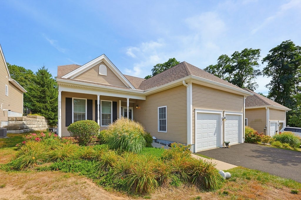 109 Old Field Road 109