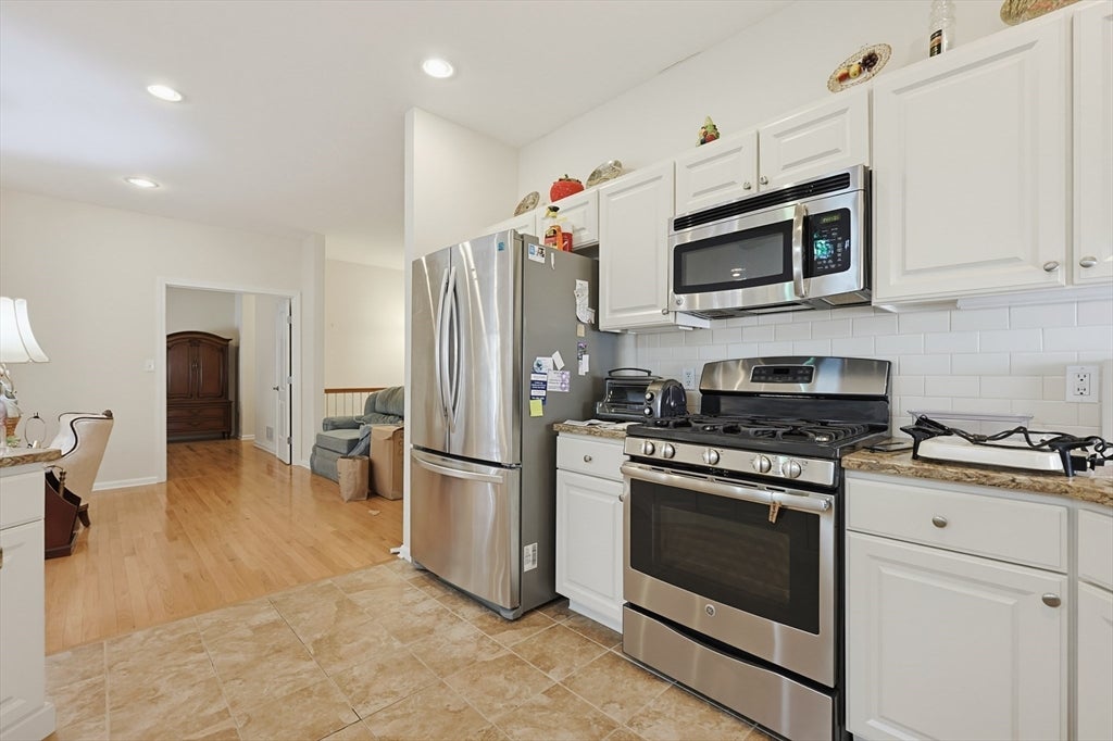 109 Old Field Road 109