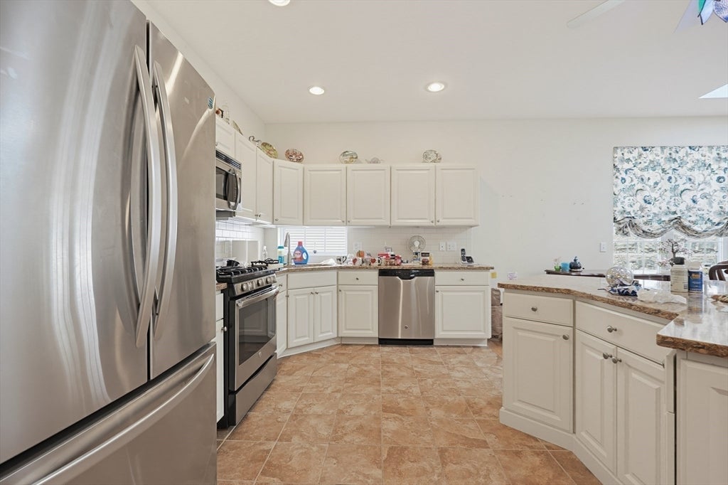 109 Old Field Road 109