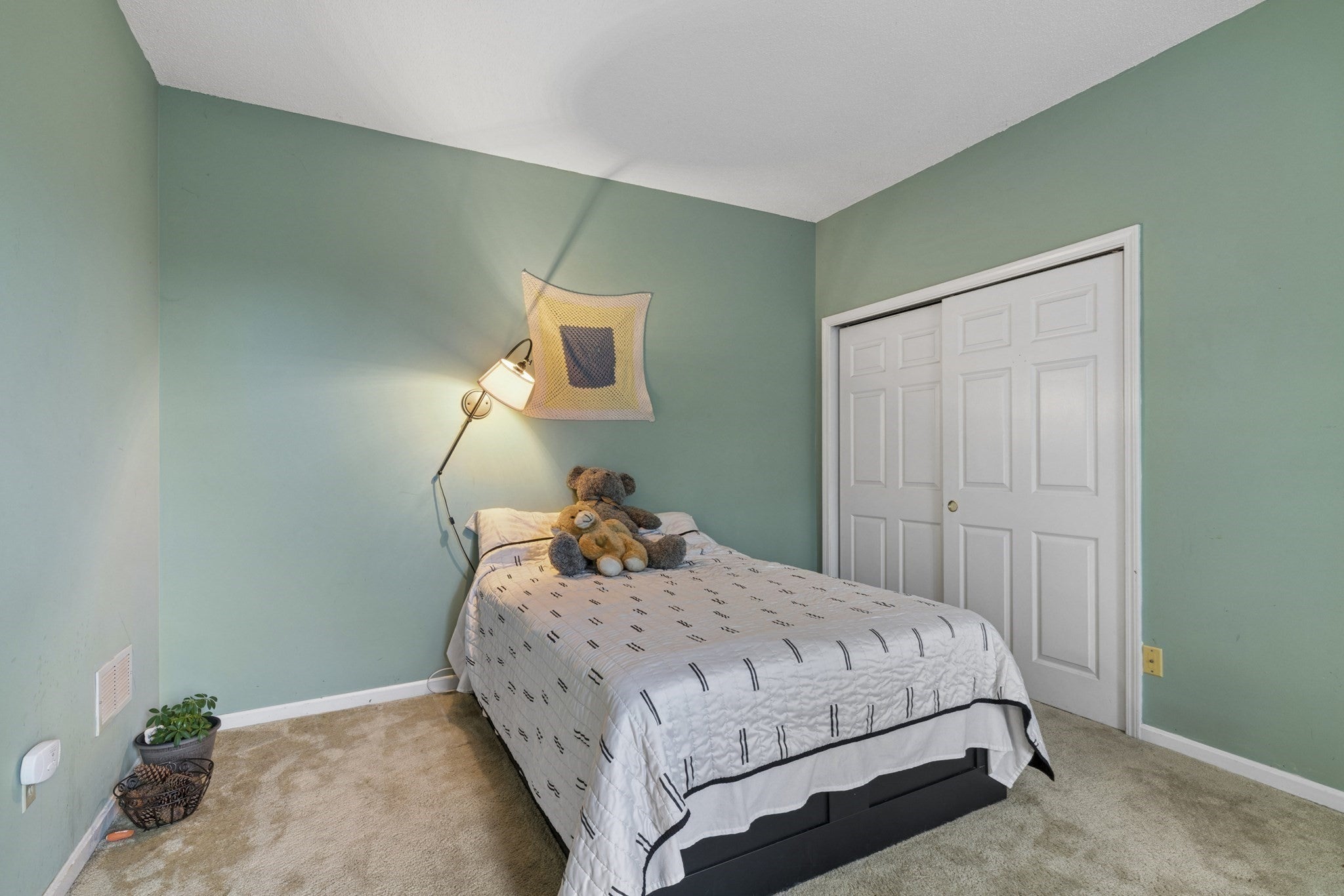 104 Hartford Ave E AVE #1, Uxbridge, MA, 104 Hartford Ave E AVE #1, Uxbridge, MA Photo #12