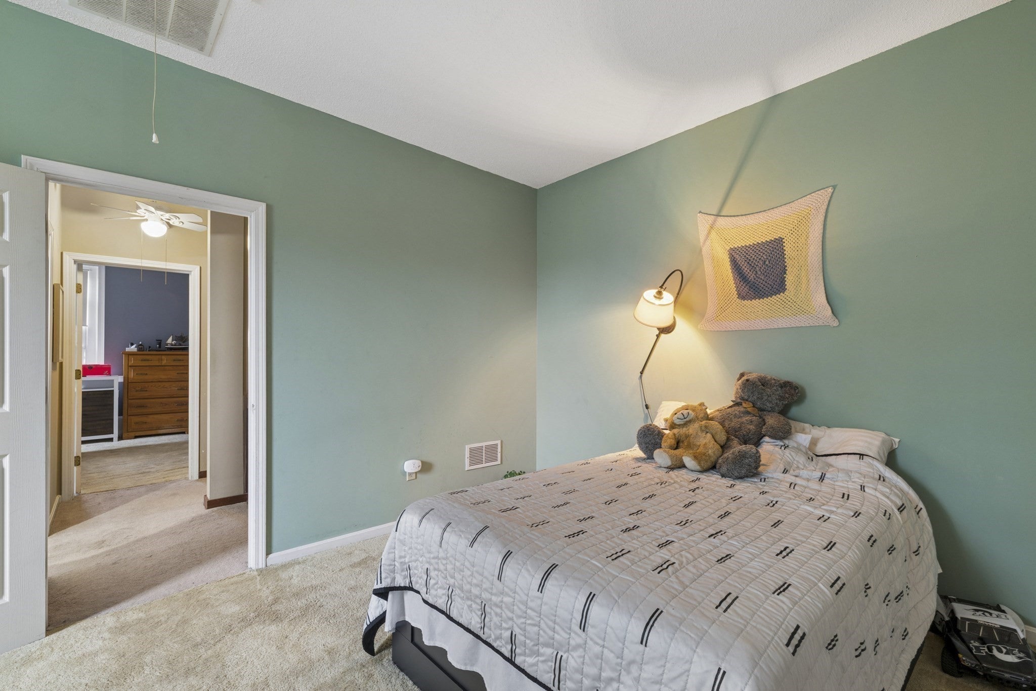 104 Hartford Ave E AVE #1, Uxbridge, MA, 104 Hartford Ave E AVE #1, Uxbridge, MA Photo #11
