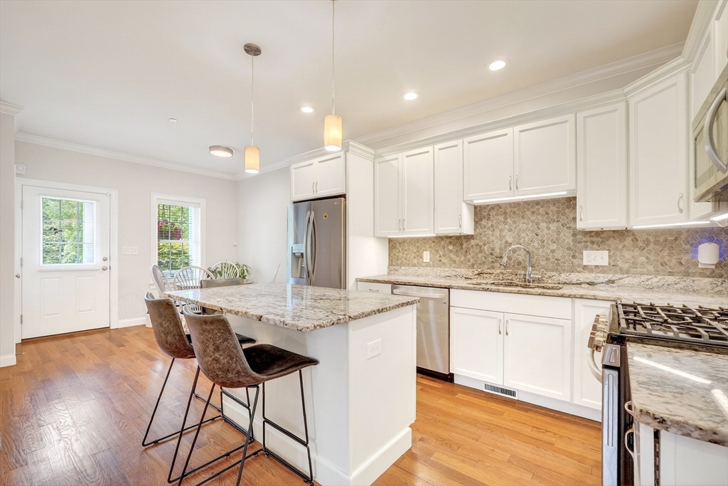 11 Reynolds Farm Way 11
