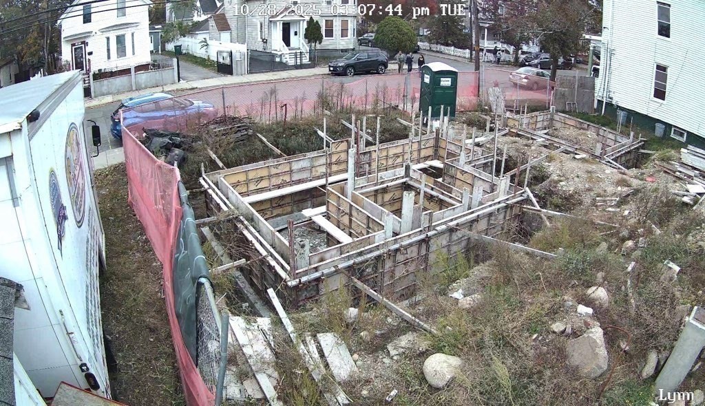 82 Fayette St