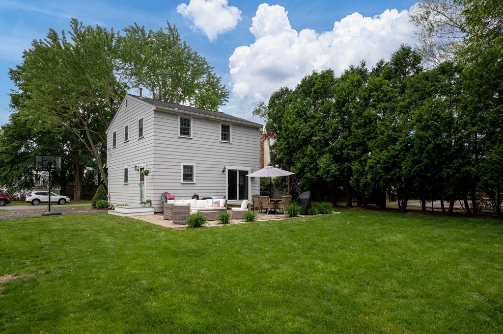 67 Greenleaf Cir