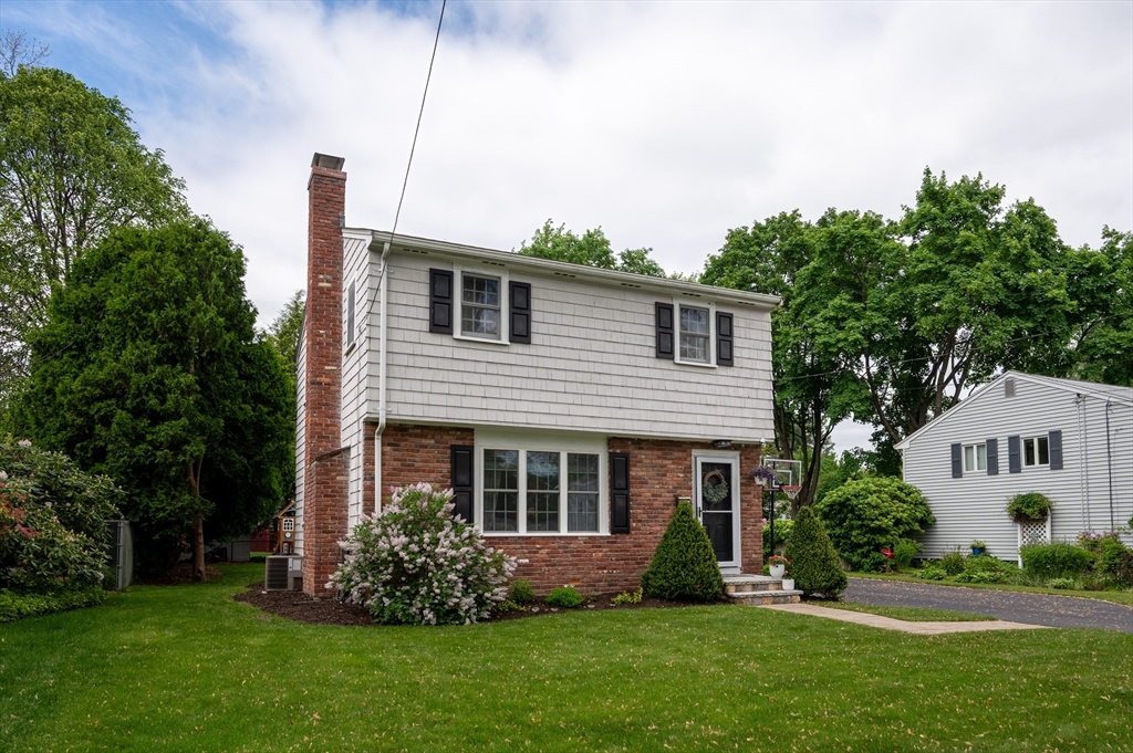 67 Greenleaf Cir