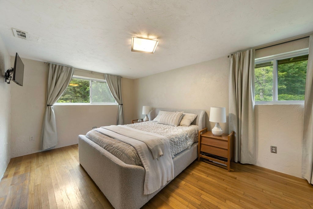 7 Cedar St, Ashland, MA Photo #28