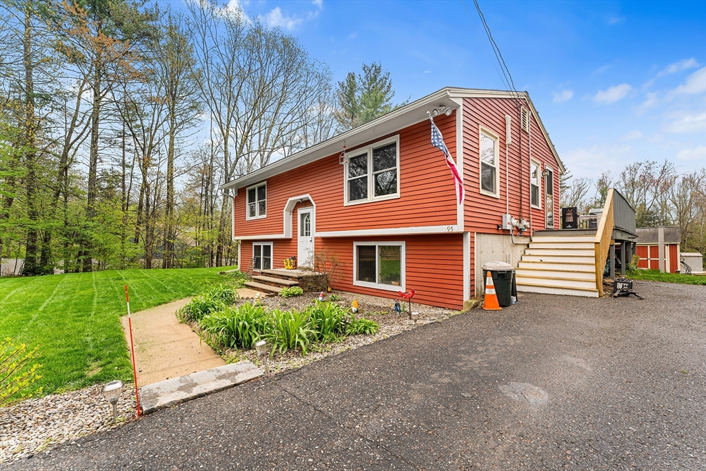 95 Willis Rd, Phillipston, MA Photo #2