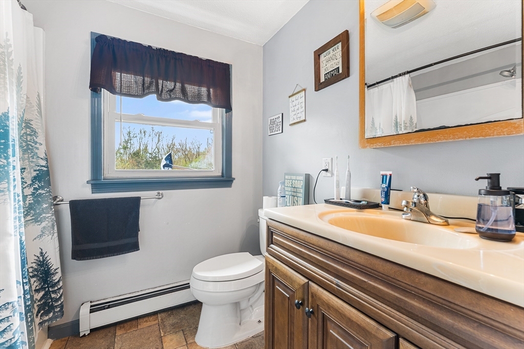 95 Willis Rd, Phillipston, MA Photo #14