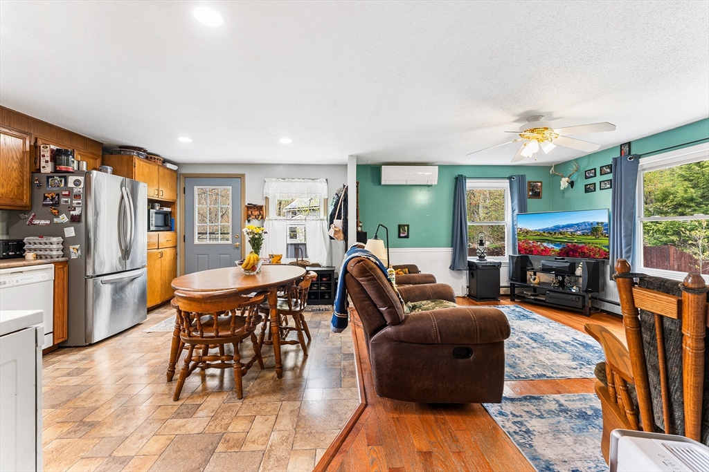 95 Willis Rd, Phillipston, MA Photo #6