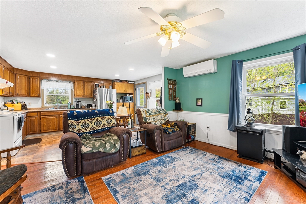 95 Willis Rd, Phillipston, MA Photo #5