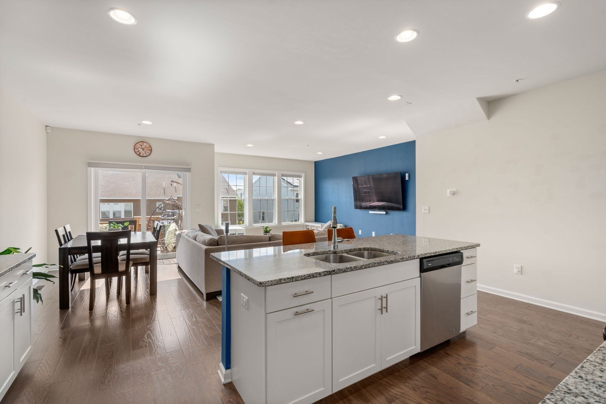 49 Walnut Way #49, Hopkinton, MA Photo #6
