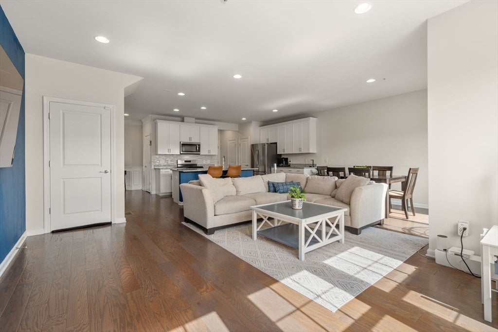 49 Walnut Way #49, Hopkinton, MA, 49 Walnut Way #49, Hopkinton, MA Photo #14