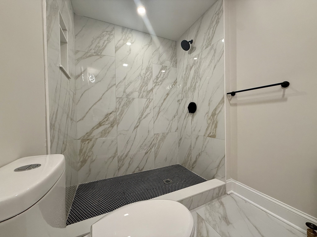 140 W Water St, Rockland, MA Photo #16