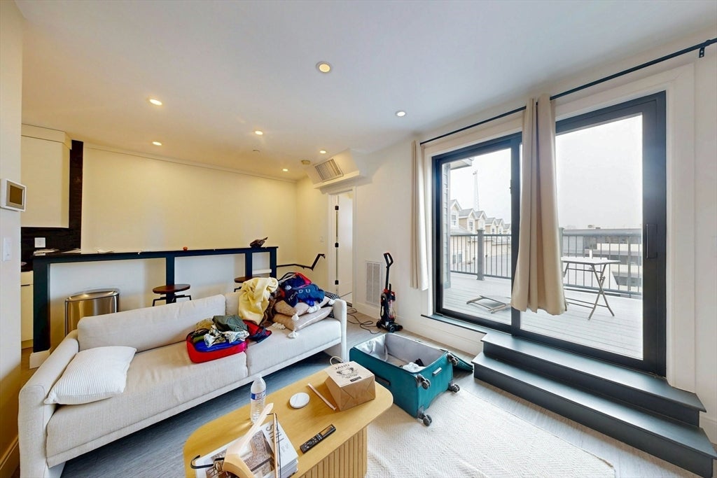 353 East 8th ST #3, Boston, MA, 353 East 8th ST #3, Boston, MA Photo #9