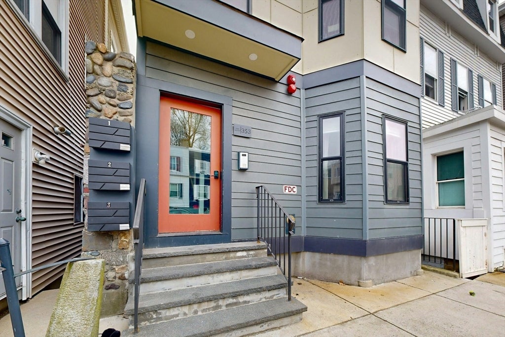 353 East 8th ST #3, Boston, MA, 353 East 8th ST #3, Boston, MA Photo #3