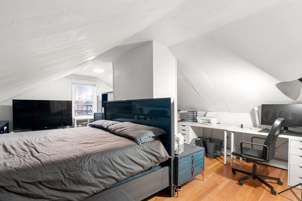 295 Kittredge Street