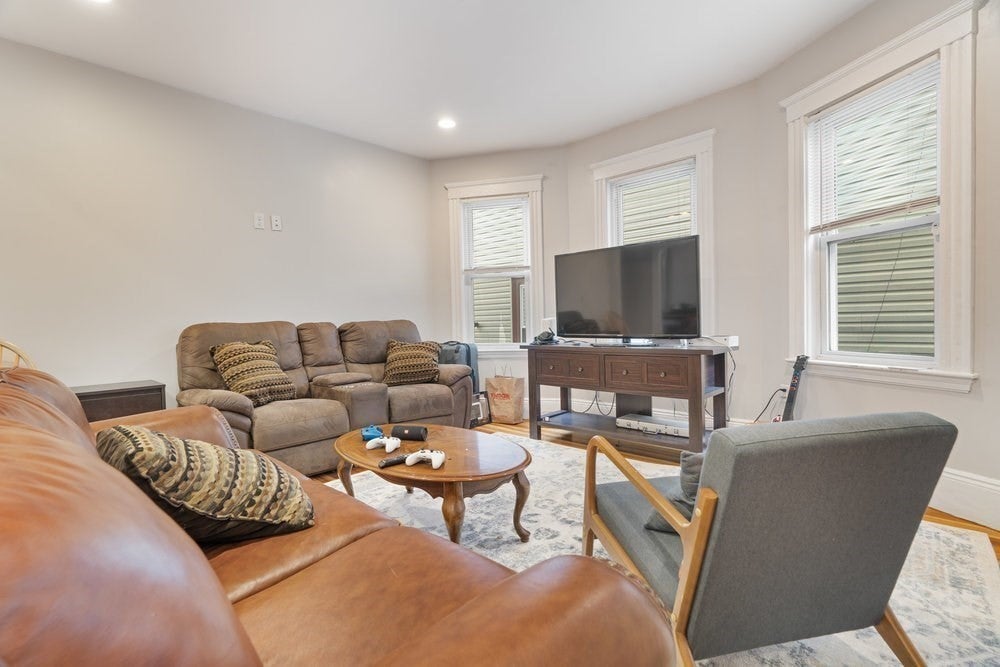 24 Buttonwood Street, Boston, MA, 24 Buttonwood Street, Boston, MA Photo #28