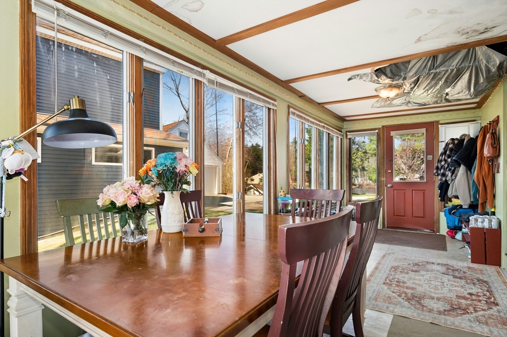 6 Cedar Pond Dr