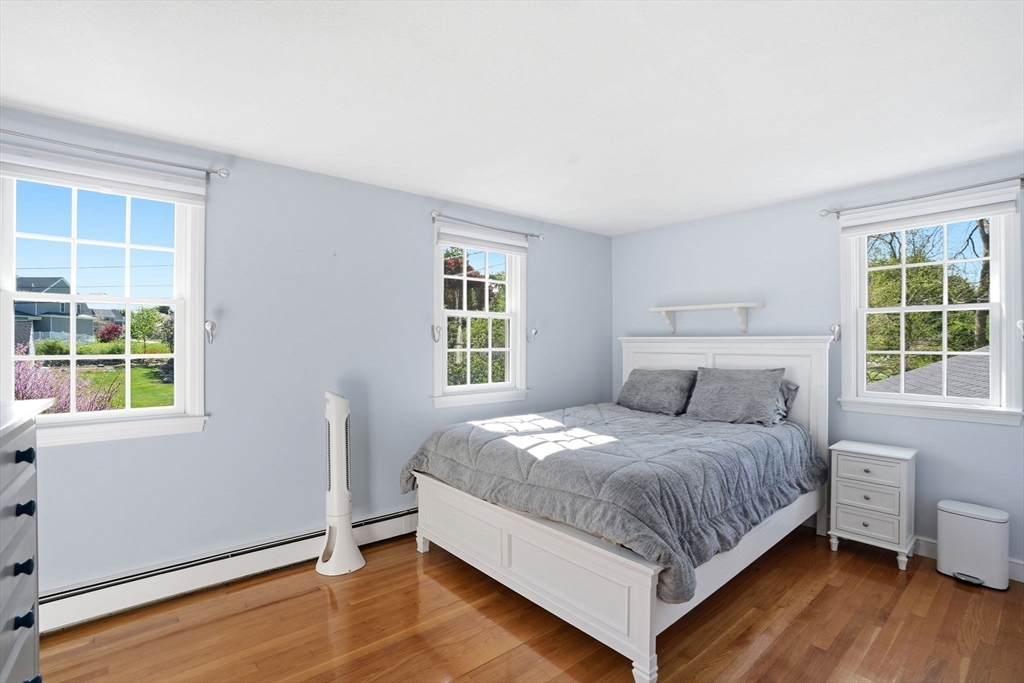 33 Whittier Dr, Scituate, MA Photo #17