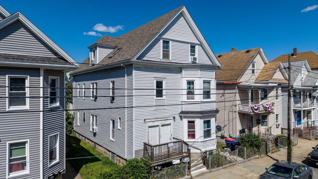 203-205 Tinkham St