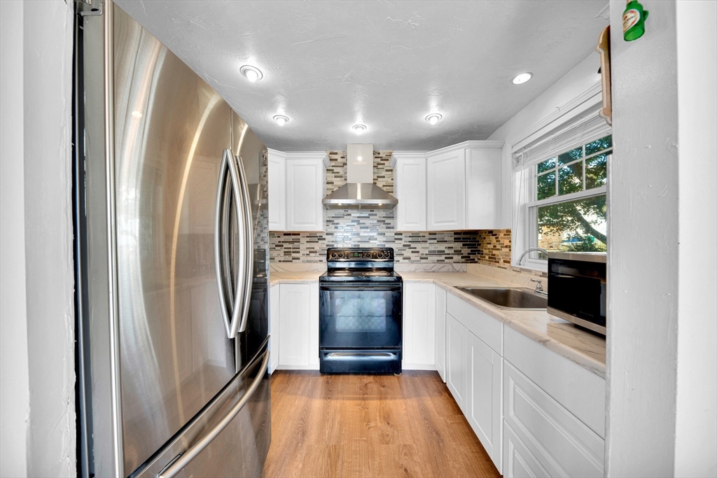38 Browns Ave 38