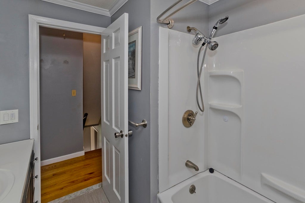 50 Crystal Brook Dr, Springfield, MA, 50 Crystal Brook Dr, Springfield, MA Photo #19