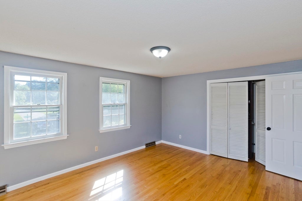 50 Crystal Brook Dr, Springfield, MA, 50 Crystal Brook Dr, Springfield, MA Photo #23