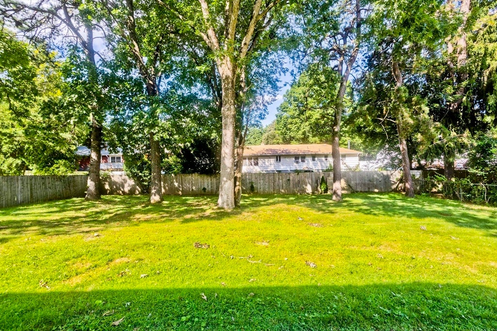50 Crystal Brook Dr, Springfield, MA, 50 Crystal Brook Dr, Springfield, MA Photo #28