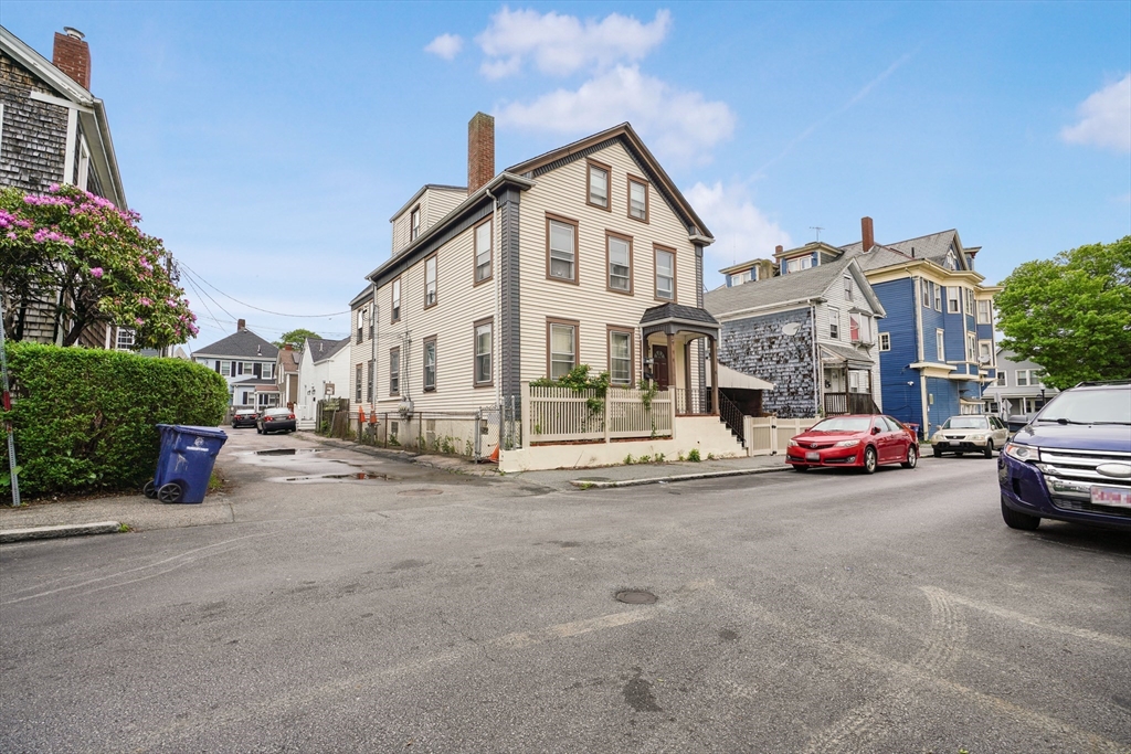 39 Smith St