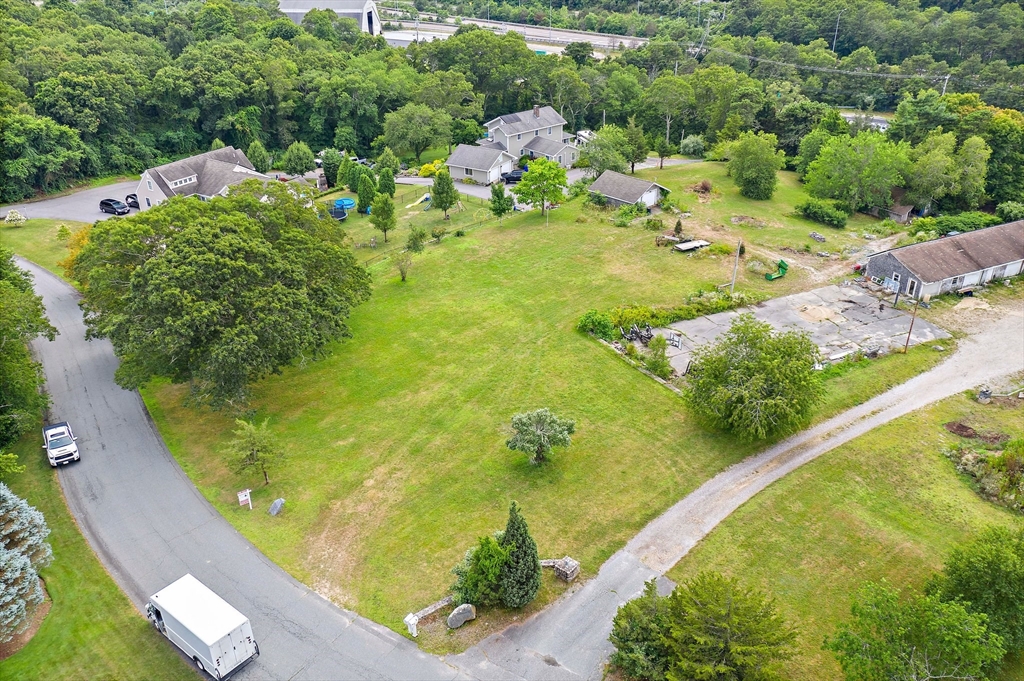 4 Fieldwood Dr