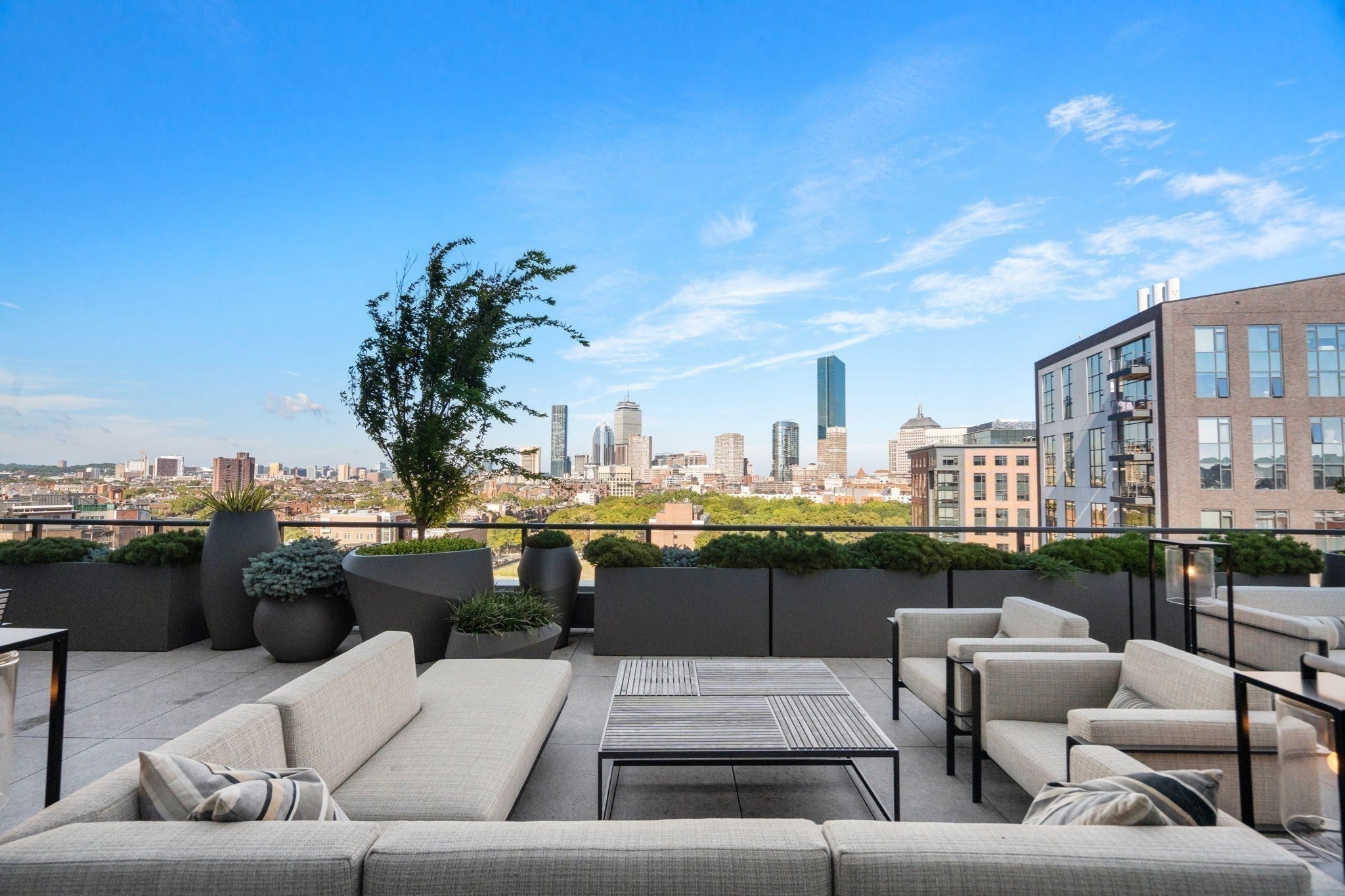 380 Harrison Ave 12-J