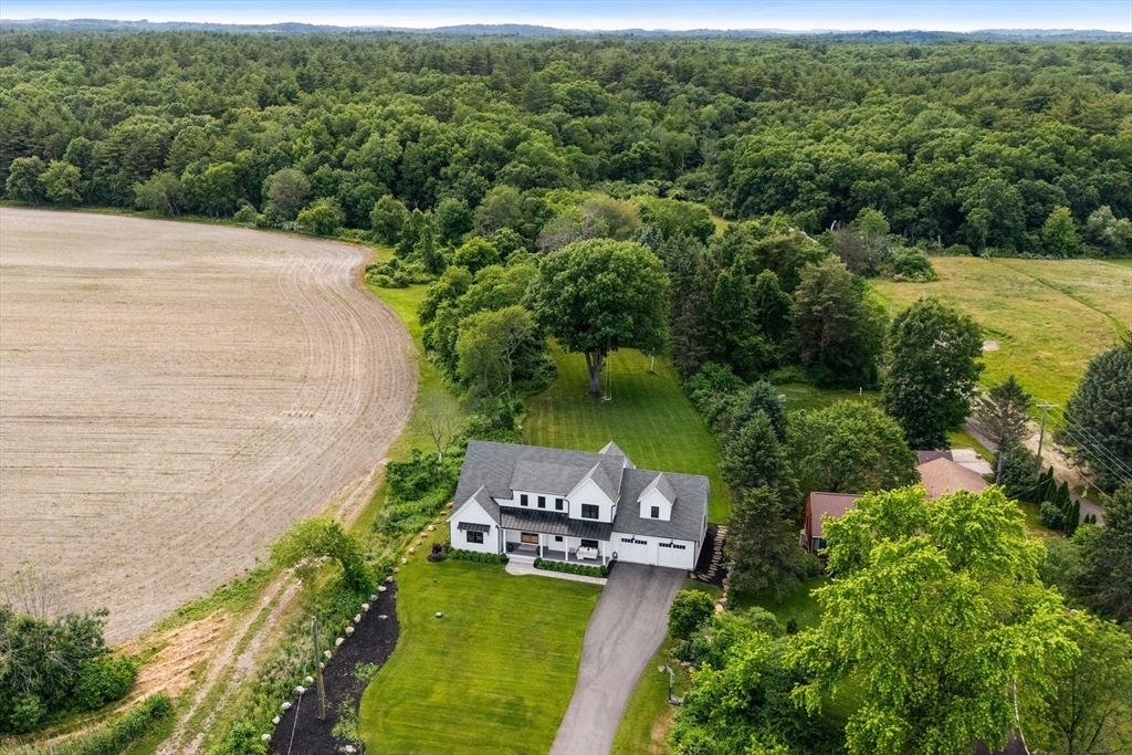 112 Middle Rd