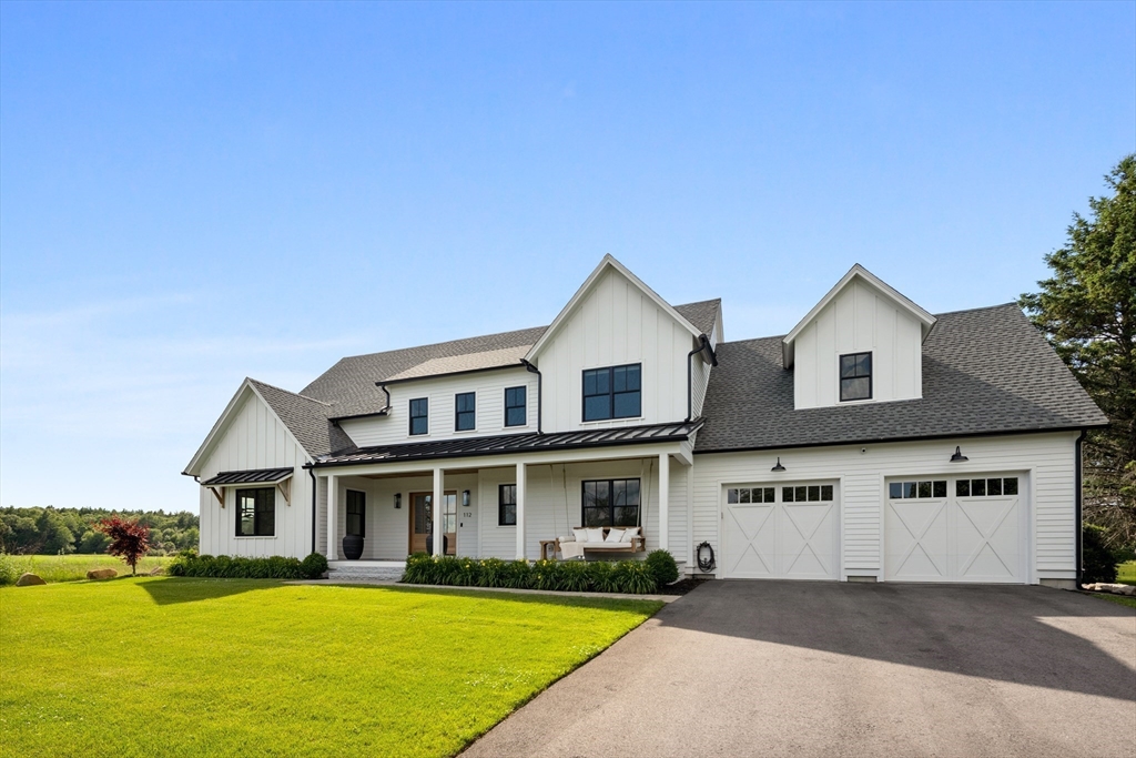112 Middle Rd